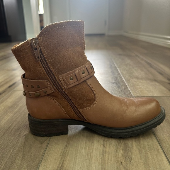 Earth Boots Artistic Onyx Almond size 6 - Picture 6 of 8